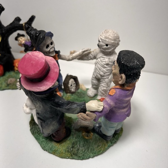 4/$25 Sale! Lot Of 3 Halloween Figures Vampire Spooky Tree Mummy - Picture 4 of 10